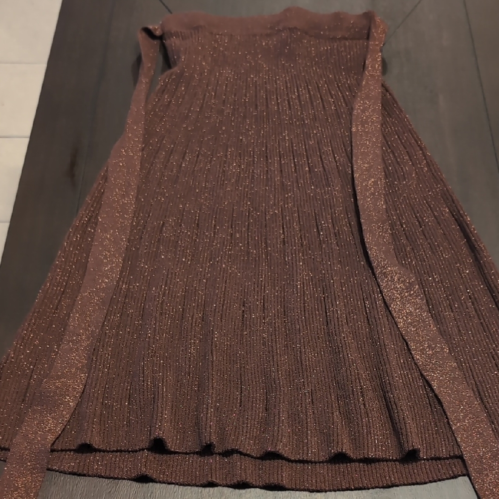 Brown Ribbed Sweater - Picture 2 of 2